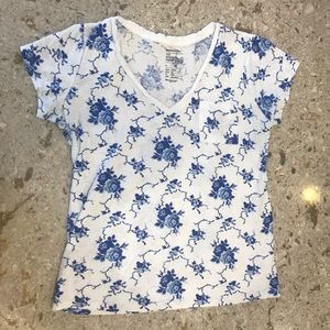 Gap Maternity V-Neck Shirt